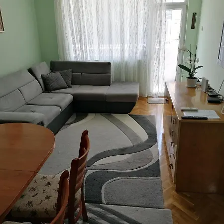 Apartment слънчев з почивка *